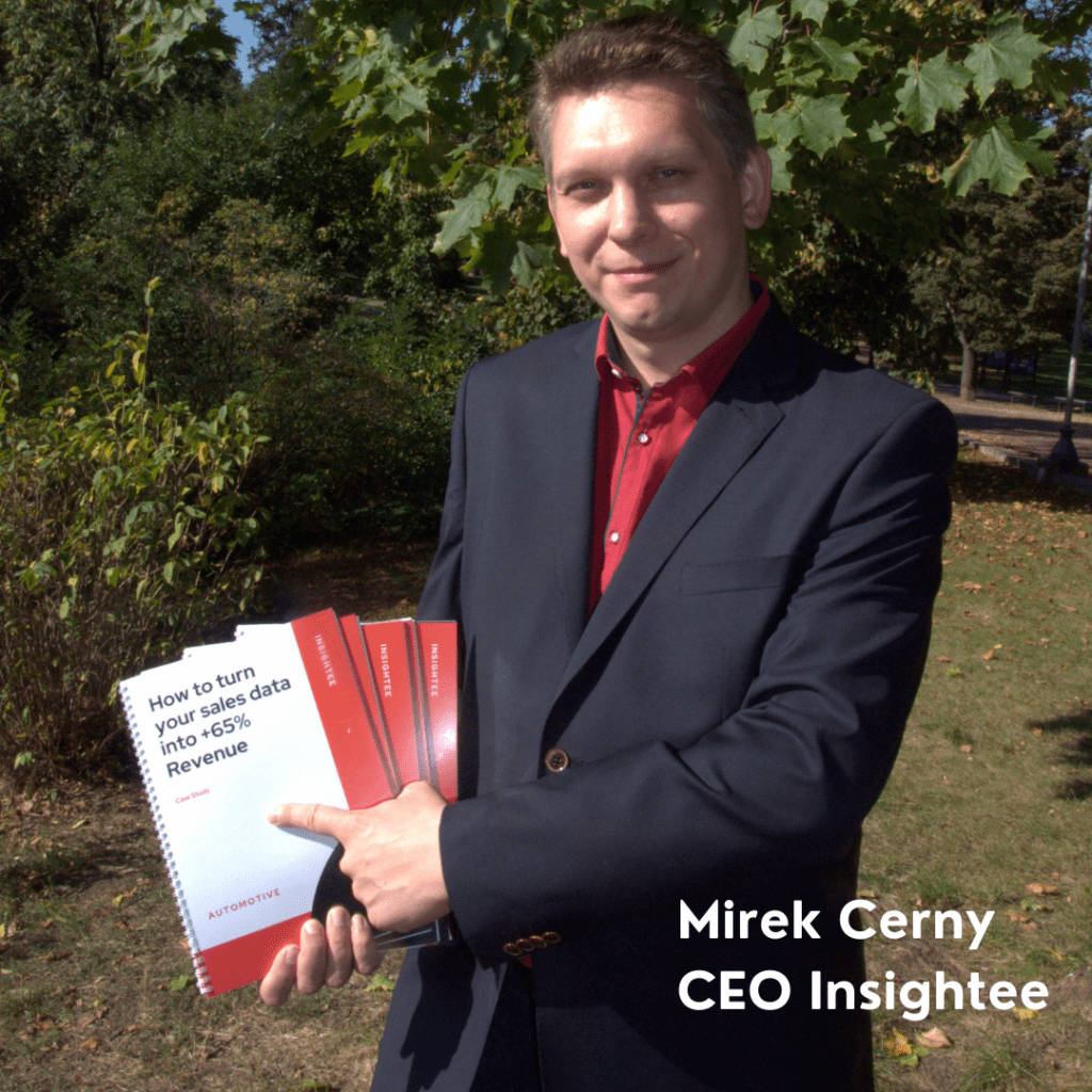 Mirek Cerny showing the Insightee case studies